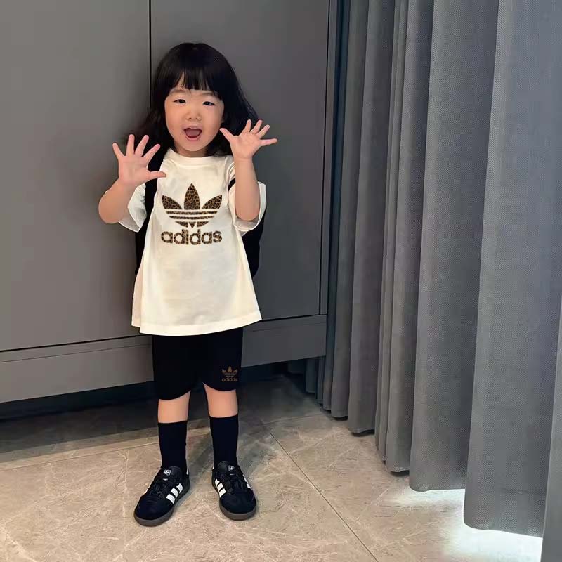 【90-140cm】二点セット 単品注文OK 毎日着たくなる 大人気 可愛い 定番 着やすい 女の子 半袖 Tシャツ+ショートパンツ セットアップ