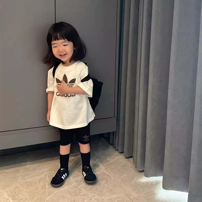 【90-140cm】二点セット 単品注文OK 毎日着たくなる 大人気 可愛い 定番 着やすい 女の子 半袖 Tシャツ+ショートパンツ セットアップ