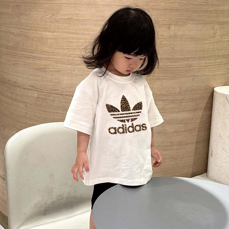 【90-140cm】二点セット 単品注文OK 毎日着たくなる 大人気 可愛い 定番 着やすい 女の子 半袖 Tシャツ+ショートパンツ セットアップ