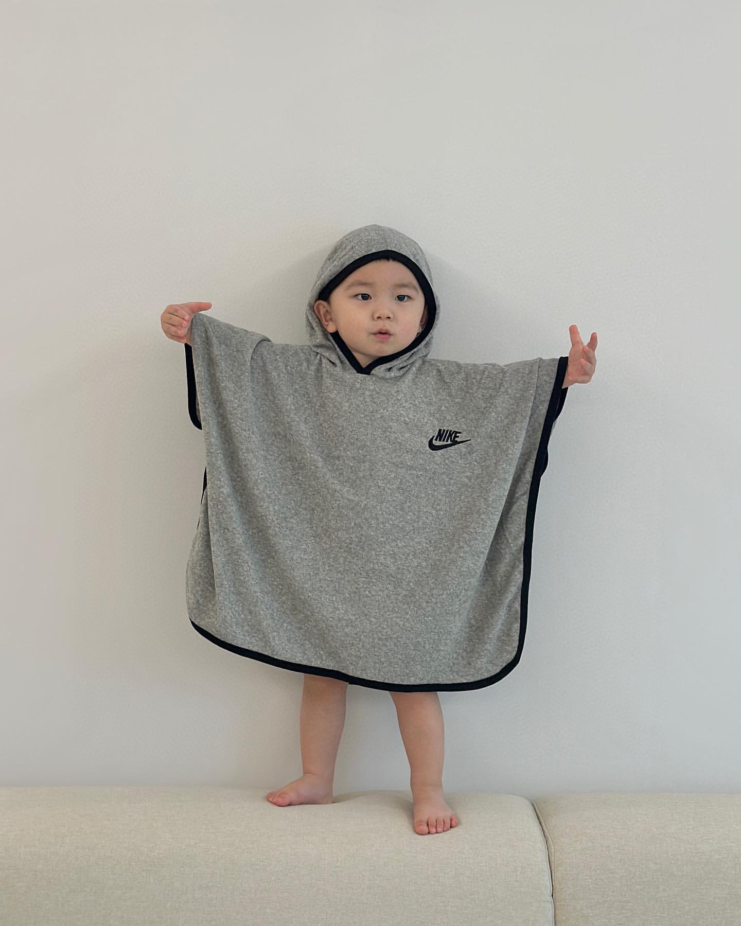【1-6歳】絶対欲しい ナチュラル シンプル 柔らか素材 吸水速乾 キッズ フード付き バスローブ