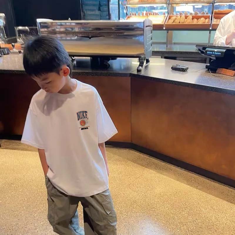 【90-160cm】目を奪われる 爆売れ中 カジュアル カッコイイ 着やすい 男の子 半袖 Tシャツ