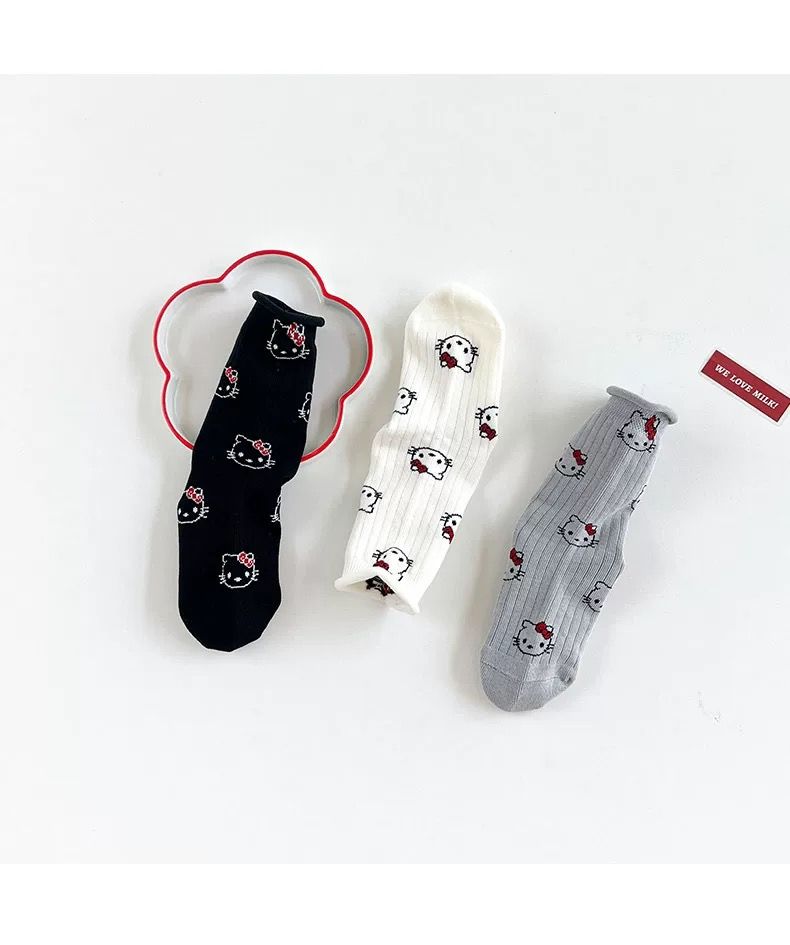 【三足セット】人気爆発中 デイリーにぴったり カートゥーン 可愛い キッズ ソックス