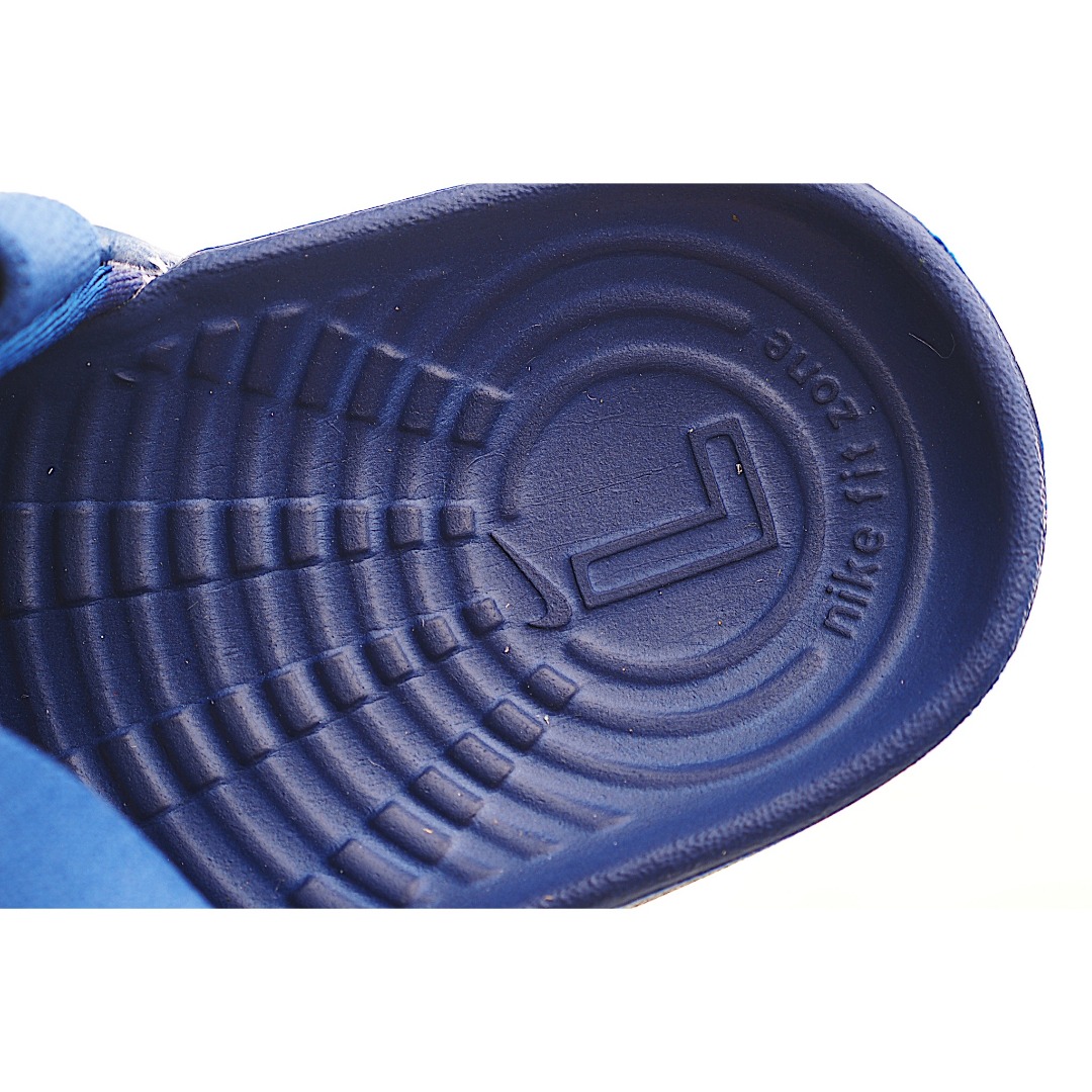 ソフトな素材 履きやすい 軽量 おしゃれ 通気性のある 履きやすい サンダル
