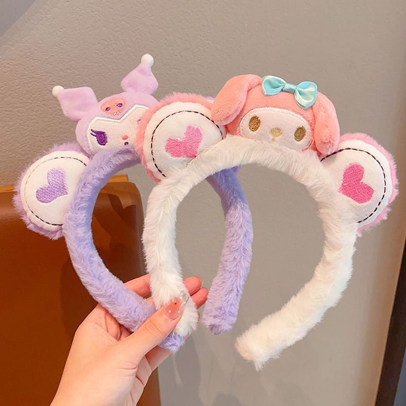 キュートなデザイン おしゃれ度アップ 軽くて快適 やさしくフィット ヘアバンド