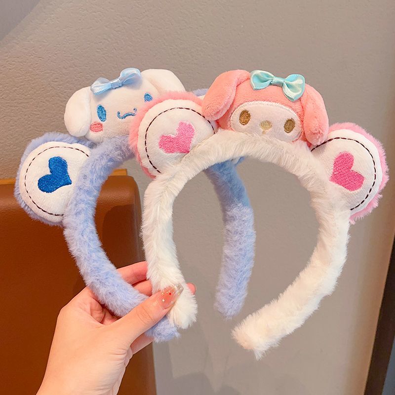 キュートなデザイン おしゃれ度アップ 軽くて快適 やさしくフィット ヘアバンド