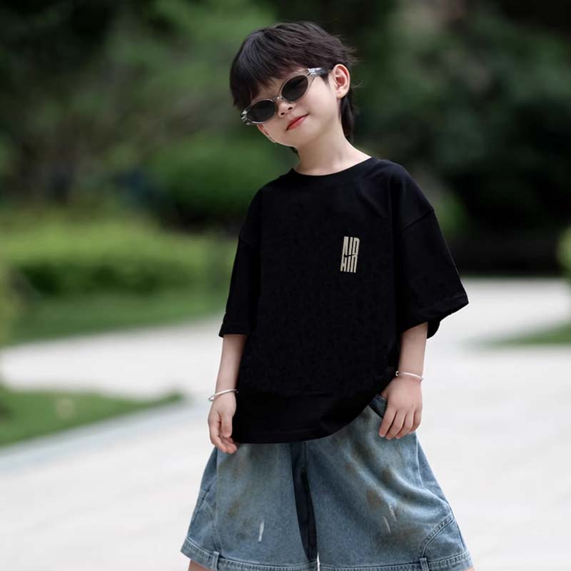【90-160cm】トレンド感たっぷり 爆売れ中 シンプル スタイリッシュ 男の子 半袖 Tシャツ