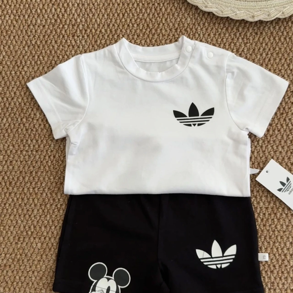 【73-100cm】目を奪われる可愛さ 絶対欲しい カジュアル 着せやすい Tシャツ+ショートパンツセットアップ