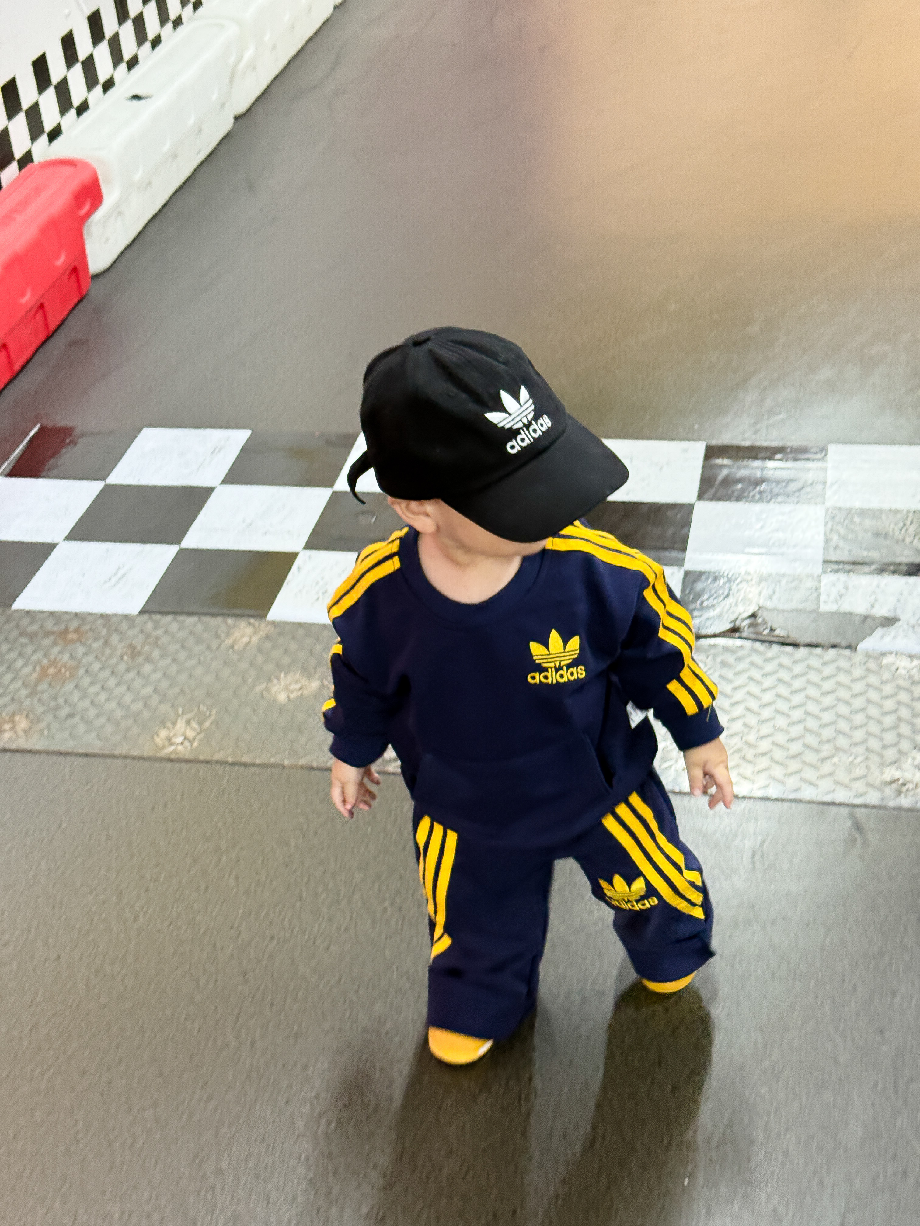 【80-130cm】二点セット 絶対欲しい 今季大注目 トレンド  カジュアル フード付き/ラウンドネック トレーナー+パンツ セットアップ